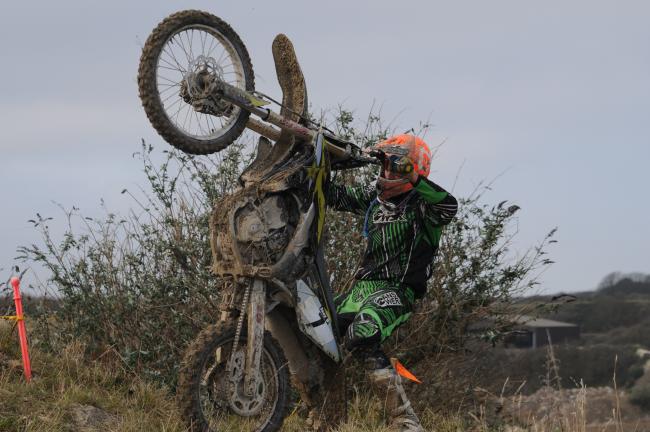 track n trail enduro in a quarry !! 152